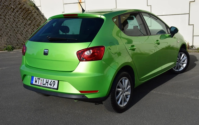 Seat Ibiza cena 27900 przebieg: 97000, rok produkcji 2013 z Gniezno małe 92